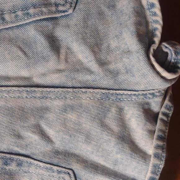 Roxy Crochet lace Jean Shorts Floral Lace Overlay Surf Skate Size 5 acid wash - Picture 6 of 8